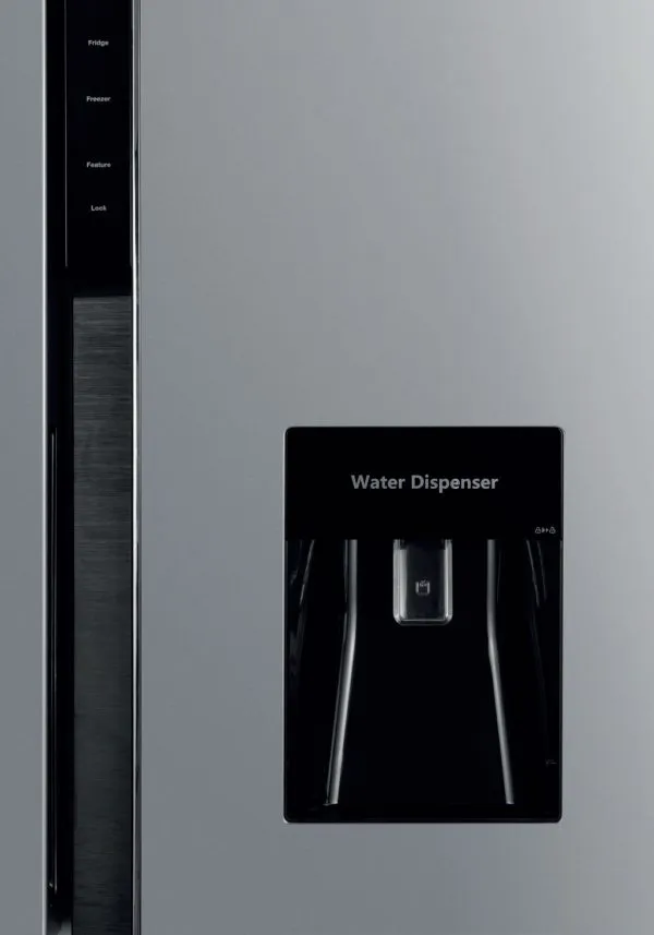 cc83836dx_water-dispencer-600x857